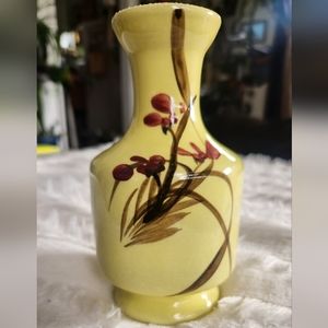 Vintage hand Painted 🎨 Asian inspired ceramic vase
